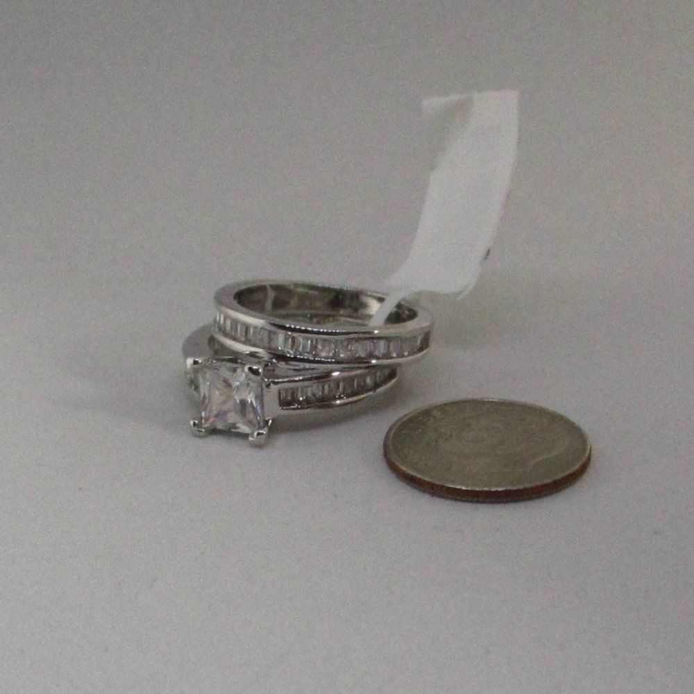 Wedding Rings Set Simulated Diamond - Picture 6 of 6